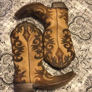 Ariat filagree beautiful boots